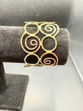 Tri Color Swirl Cuff Bracelet Gold Copper Silver 2.375"